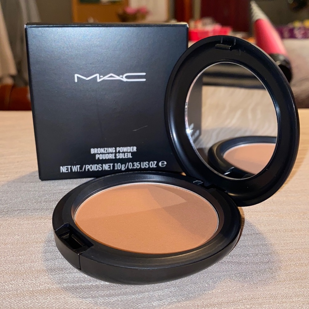 MAC “Golden” Bronzer